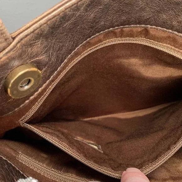 🛑SOLD🛑Vintage, Chanel Bronze Leather Small Tote - Picture 4 of 9